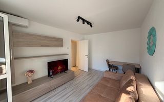 Apartament 2 camere renovat 2025, bloc 1976 – Sălăjan - Poză 3