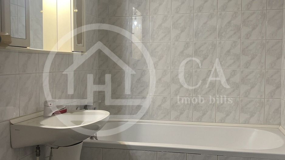 Apartament cu 3 camere de vanzare zona Decebal Oradea - Poză 6