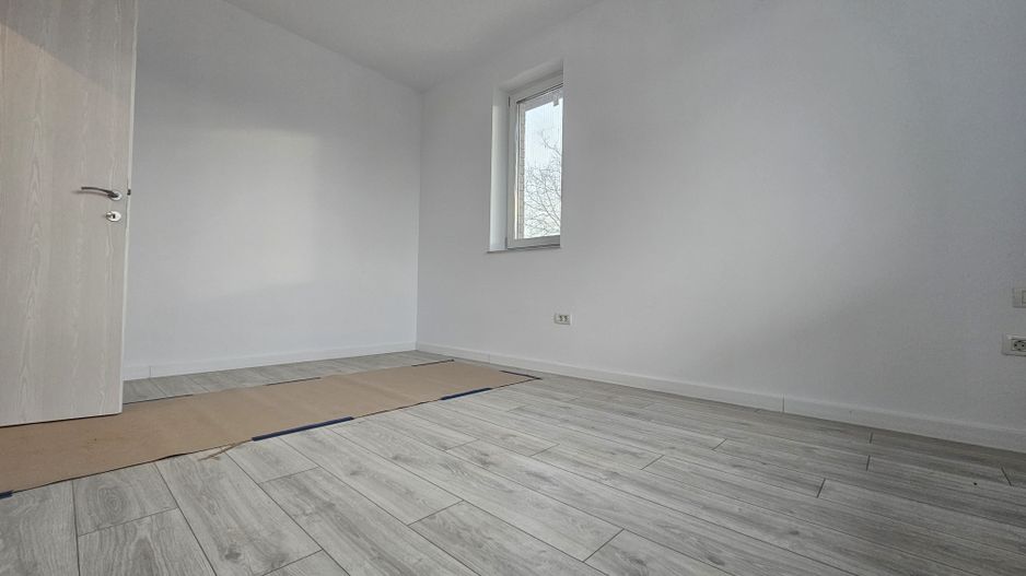 Case Parter Stil Mediteranean de Vânzare în Tunari - 100 metri Padure - Poză 12