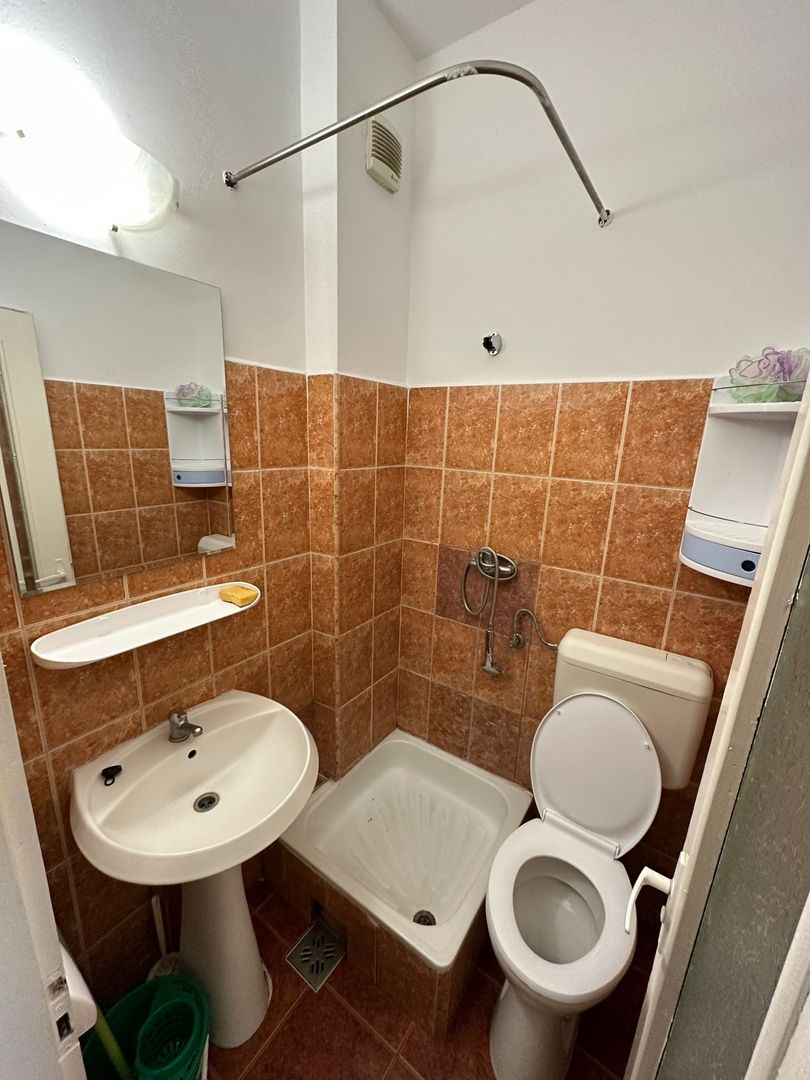 Apartament spatios 150 mp - Poză 22
