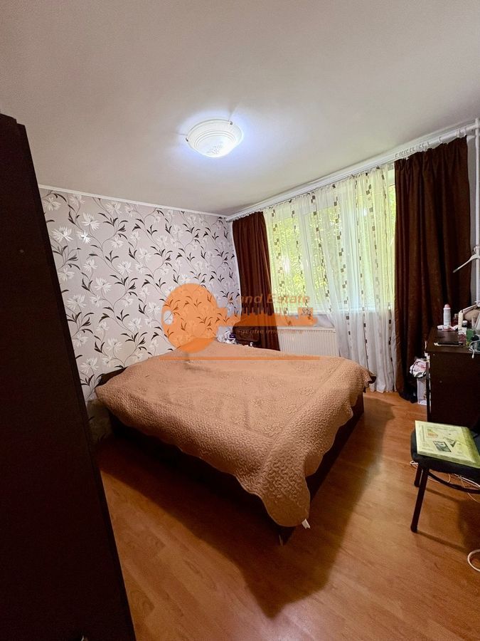Apartament 4 Camere Centrala Propie - Poză 4