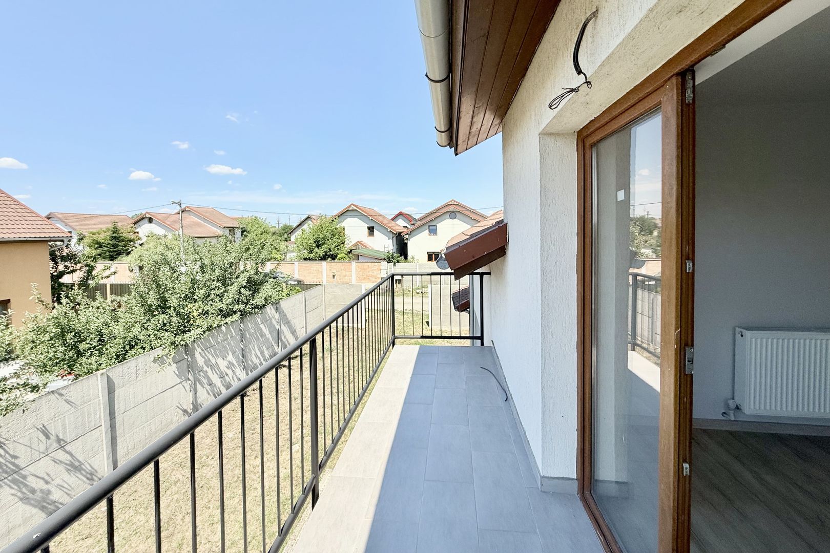 Preț redus 10.000 Eur | Casa finisata, teren 450 mp, in Pecica - Poză 2