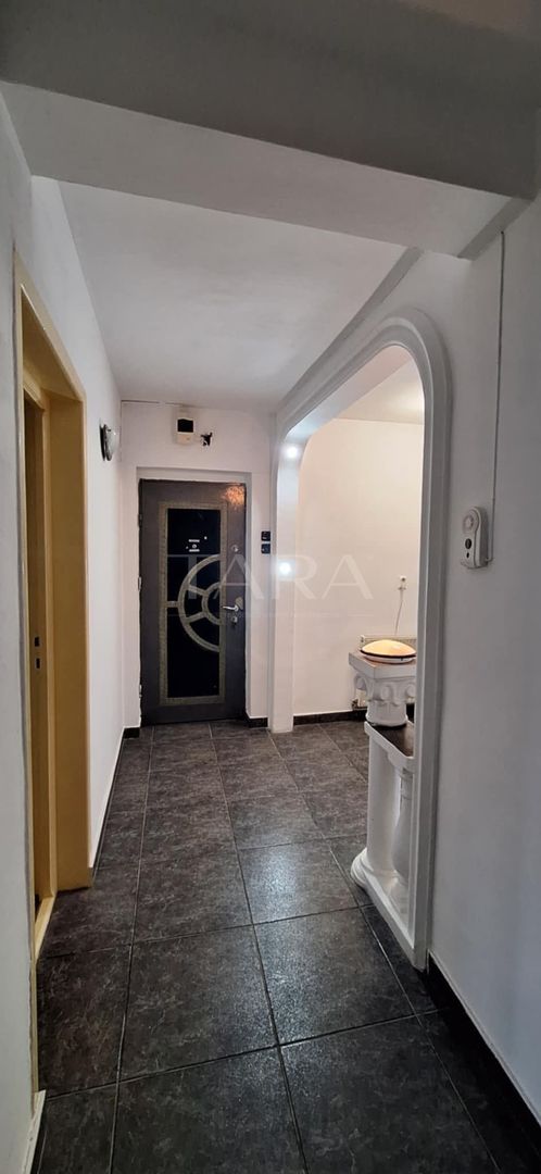 Apartament cu 3 camere de vânzare. Gheorgheni, zona Hotel Royal. - Poză 4