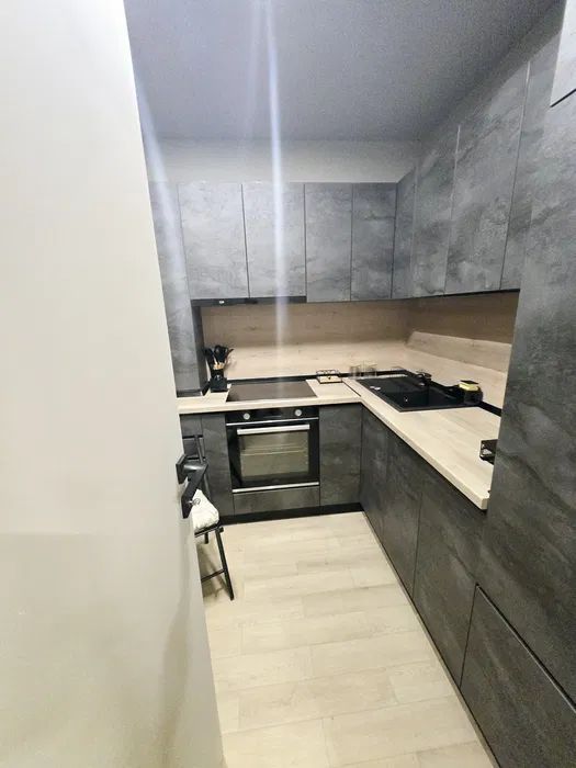 Studio Ultramodern cu Jacuzzi, Mobilat și Utilat Complet - Poză 6