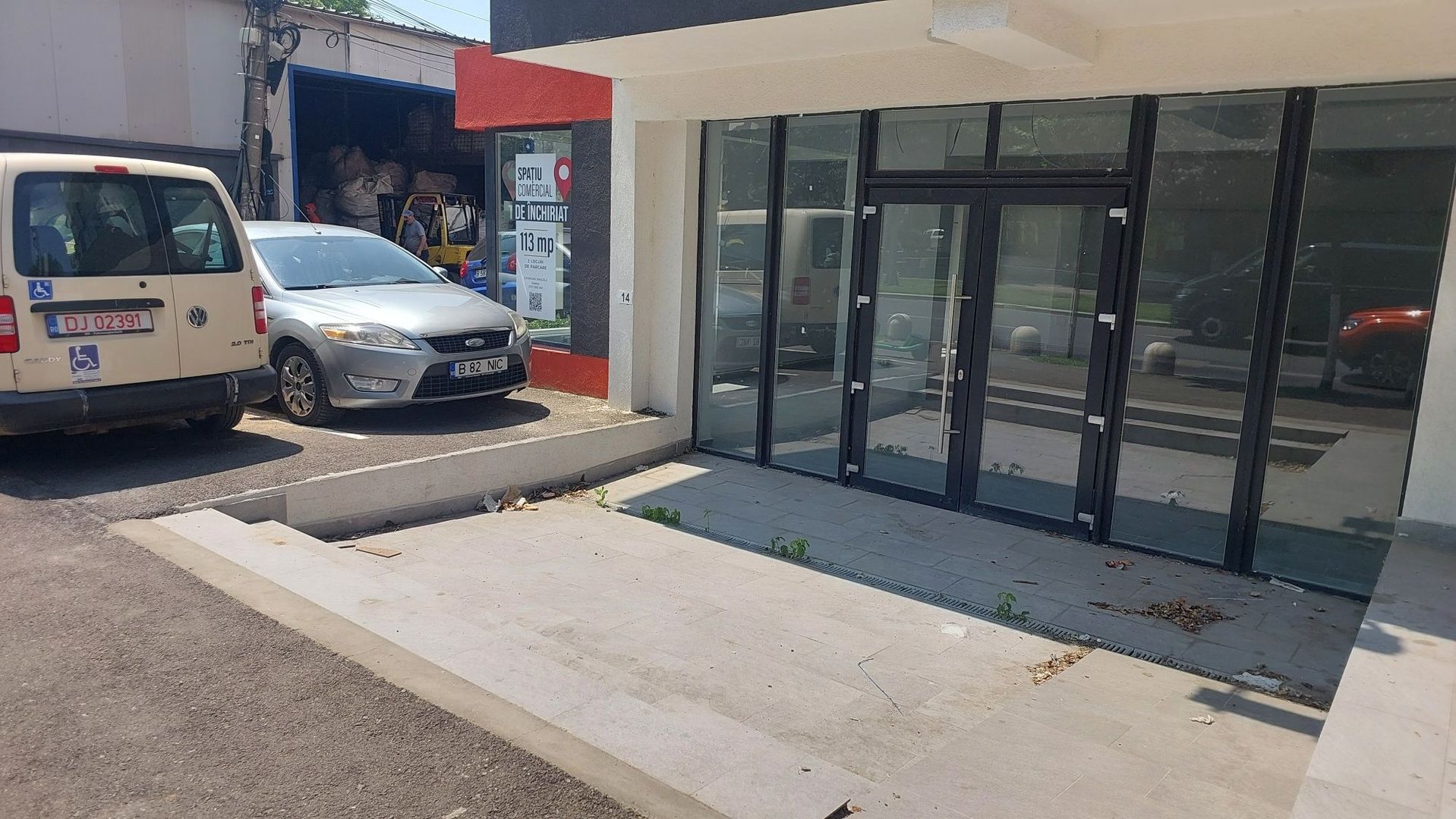 Spatiu comercial de închiriat - Poză 1