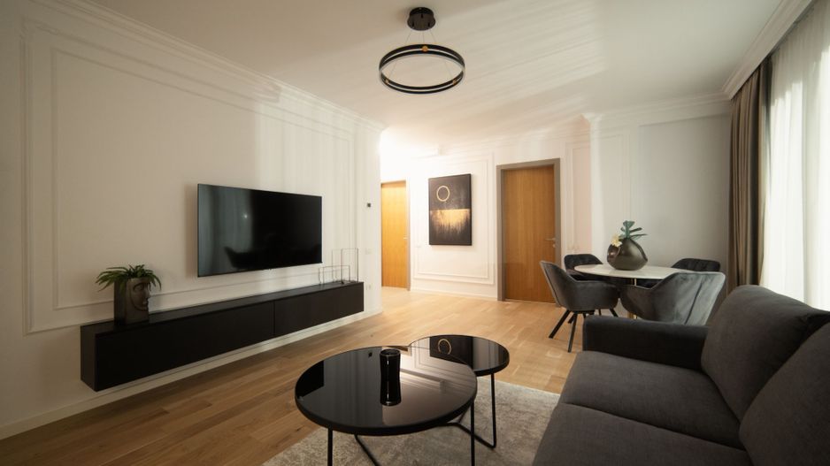 Apartament 3 camere - Poză 1