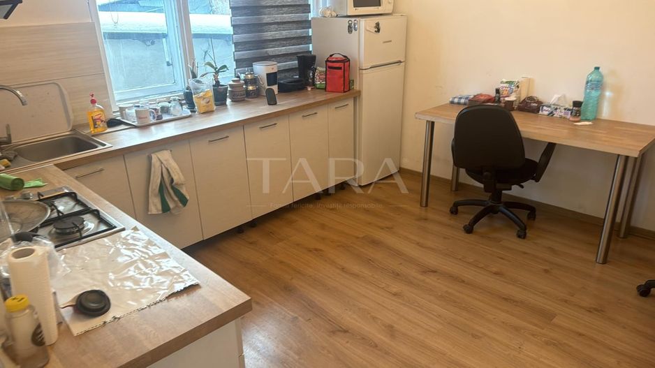 Casă cu teren generos în Mărăști – Ideal locuință sau investitie! - Poză 1