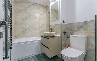 Chirie 2 camere Astra Brașov: 57 mp, AC și două balcoane închise - Poză 13