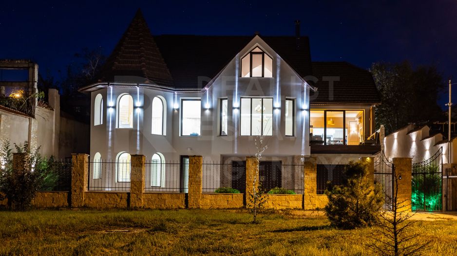 Vânzare,casă, 3 nivele, str. Mărțișor, Telecentru. - Poză 115