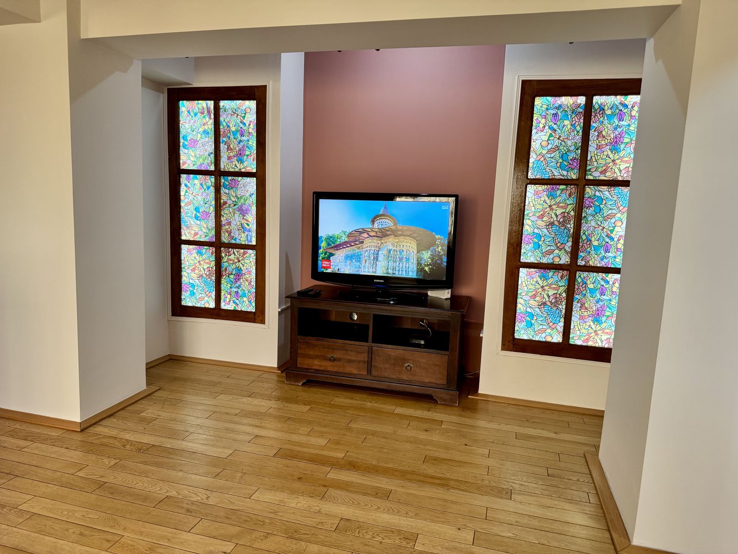 APARTAMENT SPATIOS SI LUMINOS - Poză 6