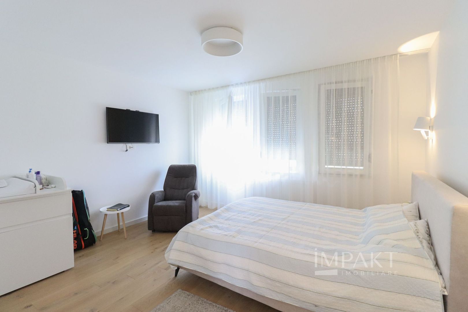 Casa cuplata minunata de vanzare, situata in cartier Voronet! - Poză 16