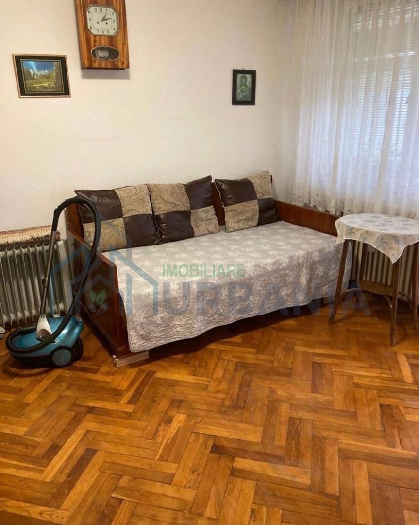 Apartament de vanzare 2 camere Copou Bulevardul Carol - Poză 1