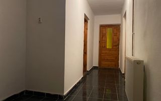 Vanzare apartament -3 camere la casă, etaj 1+pod+cota teren–Târgoviște - Poză 11