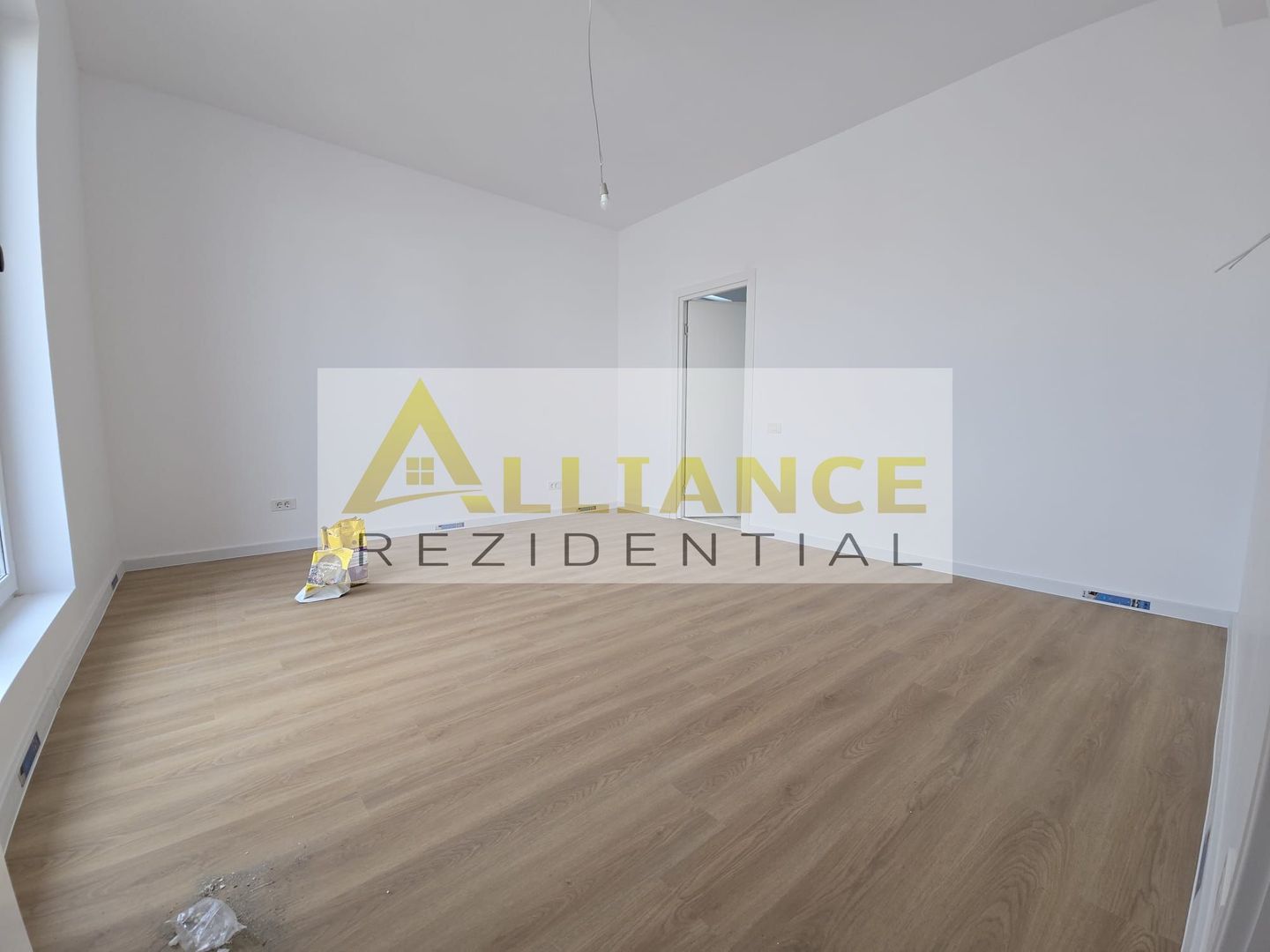 Casa 4 Camere | Cartierul nou - Poză 9
