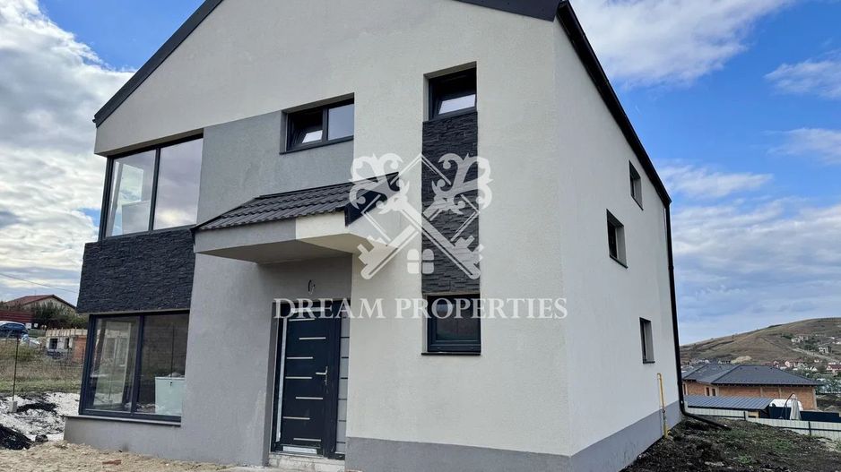 COMISION 0%! Casa de vanzare, 4 camere, 3 bai, zona Campenesti - Poză 17