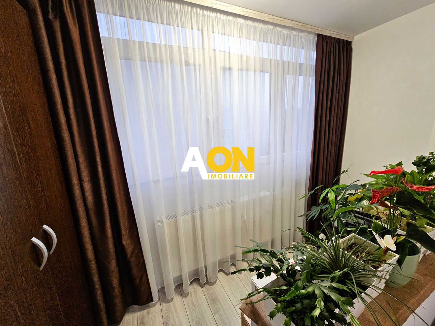 Apartament 2 camere, decomandat, 55 mp utili, mobilat, et. intermediar - Poză 2