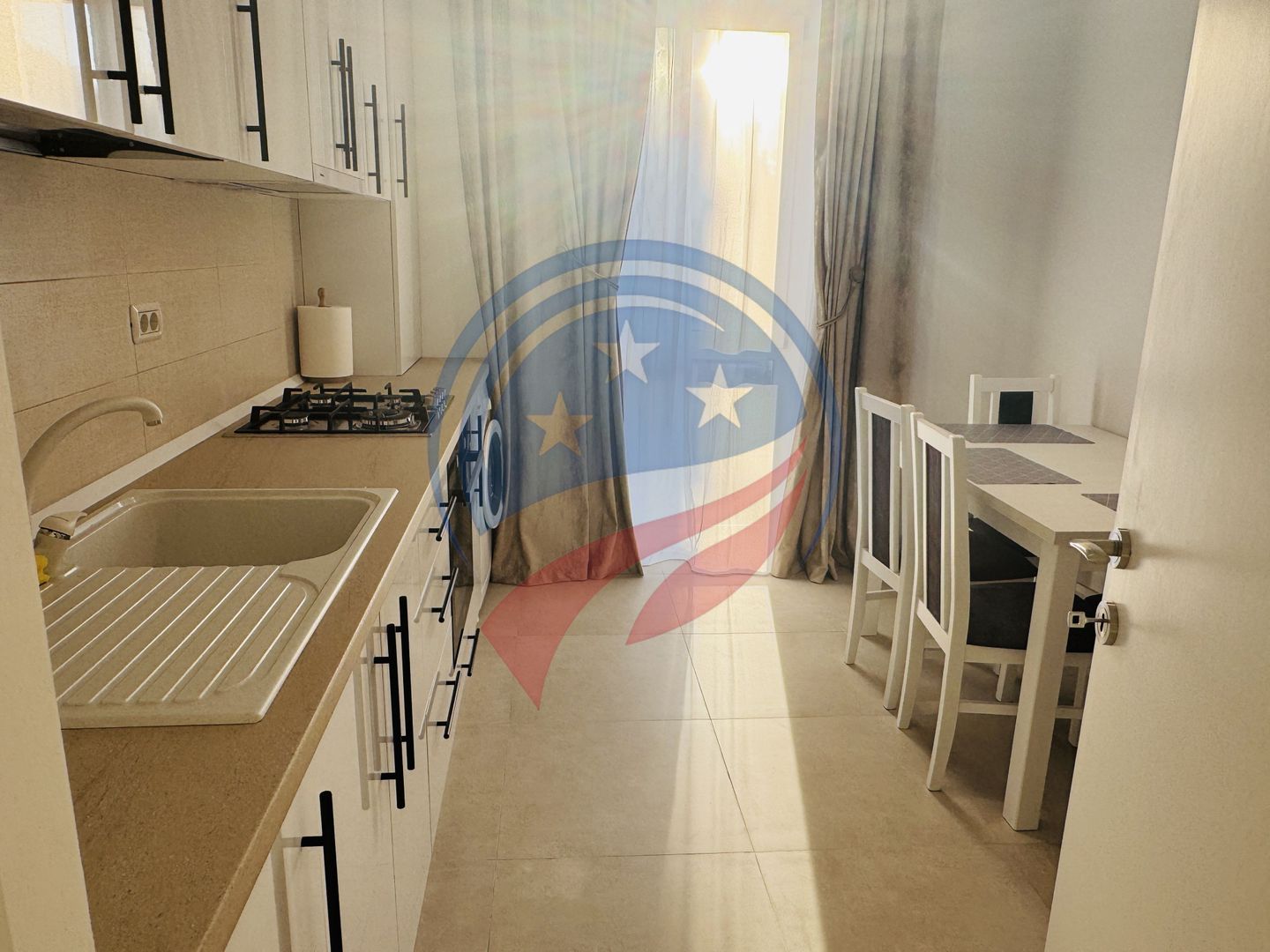 Apartament LUX vis-a-vis de MALL ELECTRO, Regim Hotelier - Poză 3