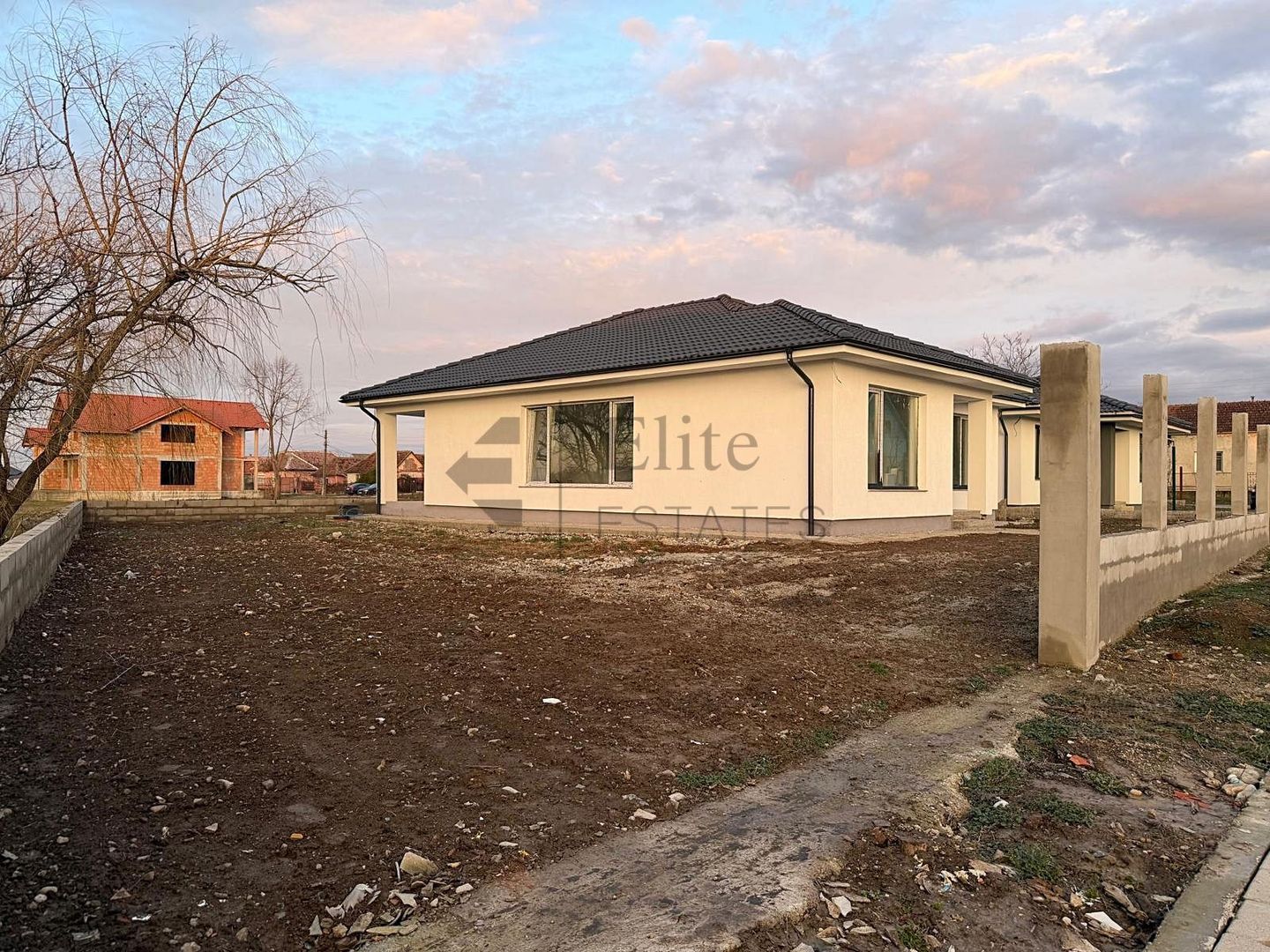 Casa noua cu 4 camere la 6 km de Oradea - Poză 3