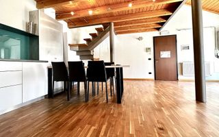 Apartament în Piața Unirii - renovat - mobilat și utilat - Poză 8