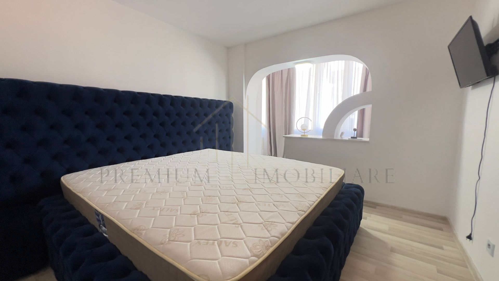 Garsoniera confort 1 - Zona de sus - Bloc nou - Poză 2