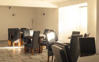 IMOBIL DE ÎNCHIRIAT, TEREN 2.000 MP, 17 CAMERE, MOIECIU DE JOS - Poză 5