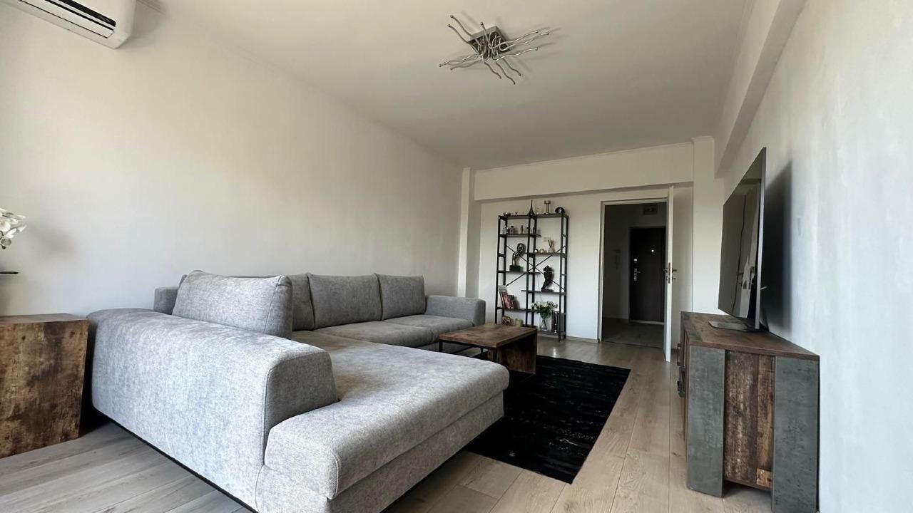 Apartament lux 2 camere Bd Unirii vedere stradala  A17 - Poză 1