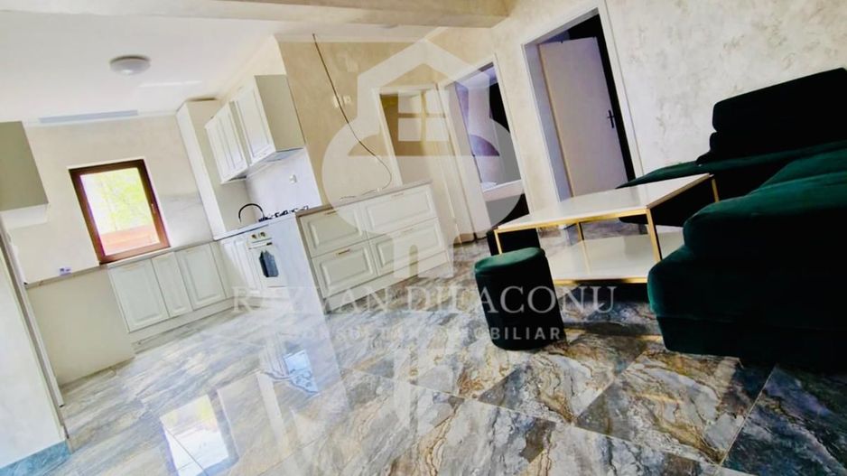 Casă spațioasă, mobilată și utilată în Năvodari Nord-Vest - Poză 11