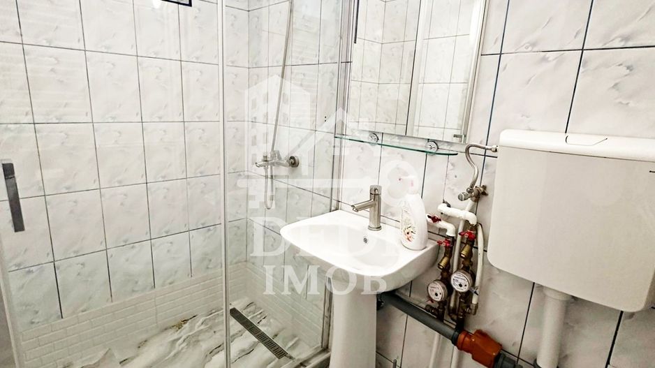 Apartament cu 2 camere de inchiriat in zona Centru Civic, Oradea - Poză 10