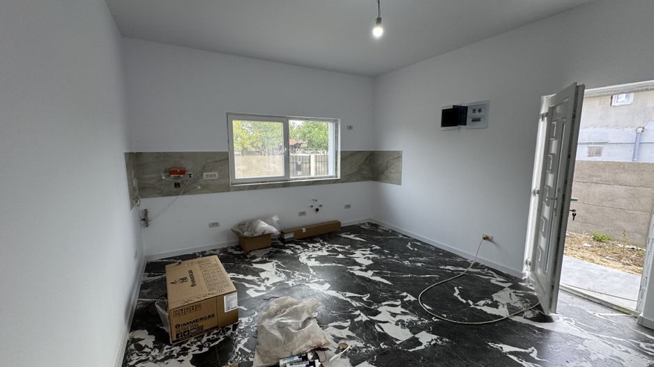 1/2 Duplex Parter Sanmihaiu Roman ,3 Camere,2 Bai,Toate Utilitatile - Poză 3