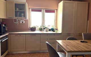 Vânzare Apartament 4 Camere pe Calea Vitan între Mall și Mihai Bravu cu Centrală - Poză 1