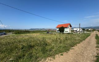 Teren intravilan Alba Iulia 689 mp, zona in plina dezvoltare - Poză 2