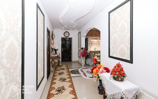 Casa spatioasa P+1E+M in Voluntari,  273 mp utili, comision 0% - Poză 12