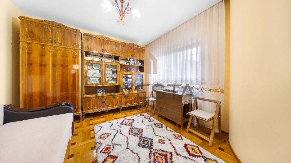 Casa individuala cu 7 camere, 260 mp, teren 900 mp, front 19m, Europa - Poză 8