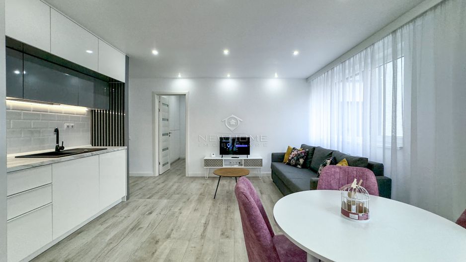 Apartament cu 3 camere de închiriat în zona Centrală - Poză 9