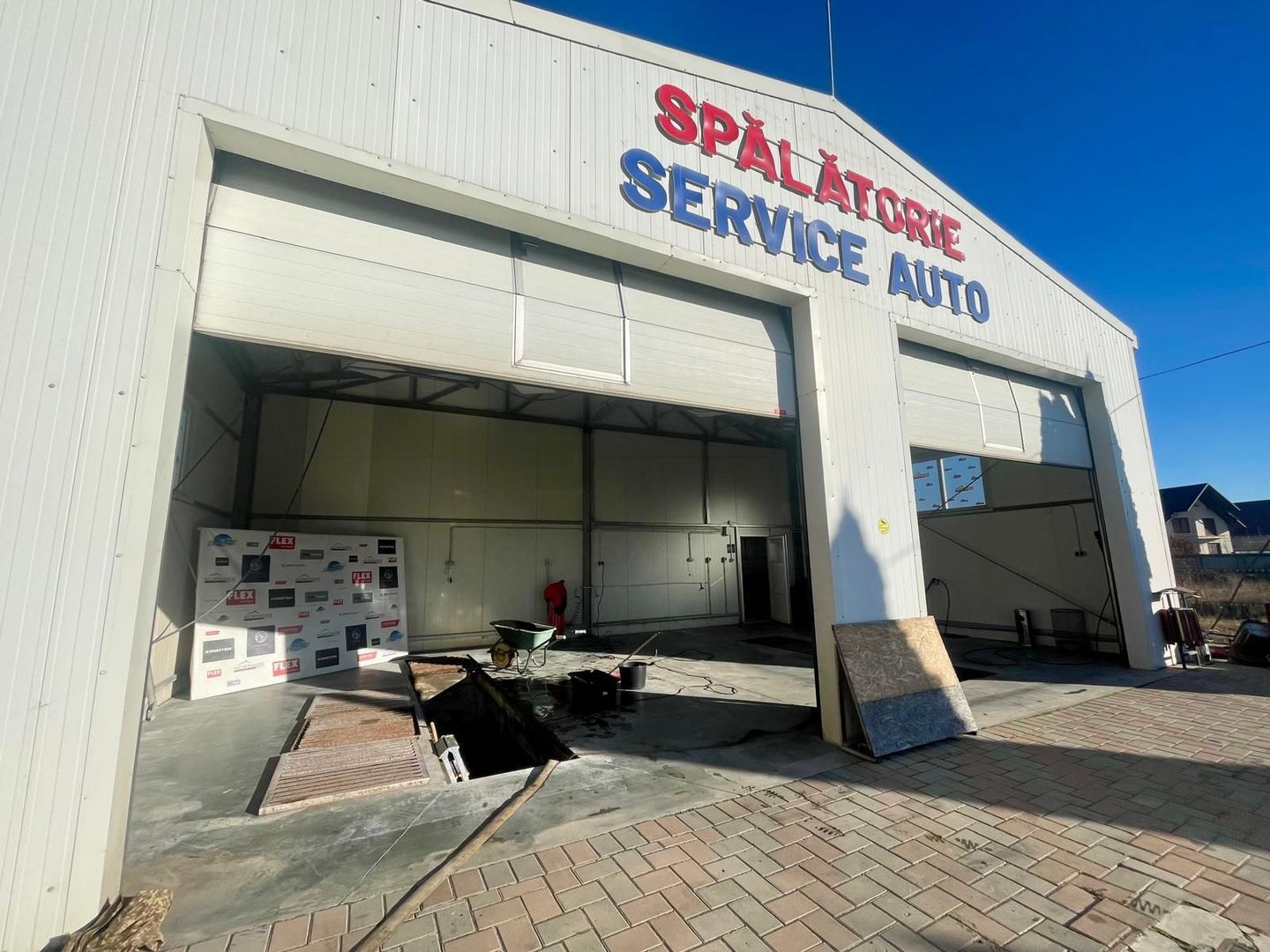 SPATIU SPALATORIE AUTO | 140 MP | VAD EXCELENT | RADAUTI - Poză 1