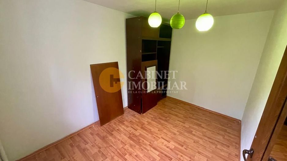 Apartament cu 3 camere - Etaj 1 - Bloc Fara Risc - Podu Ros - Poză 4