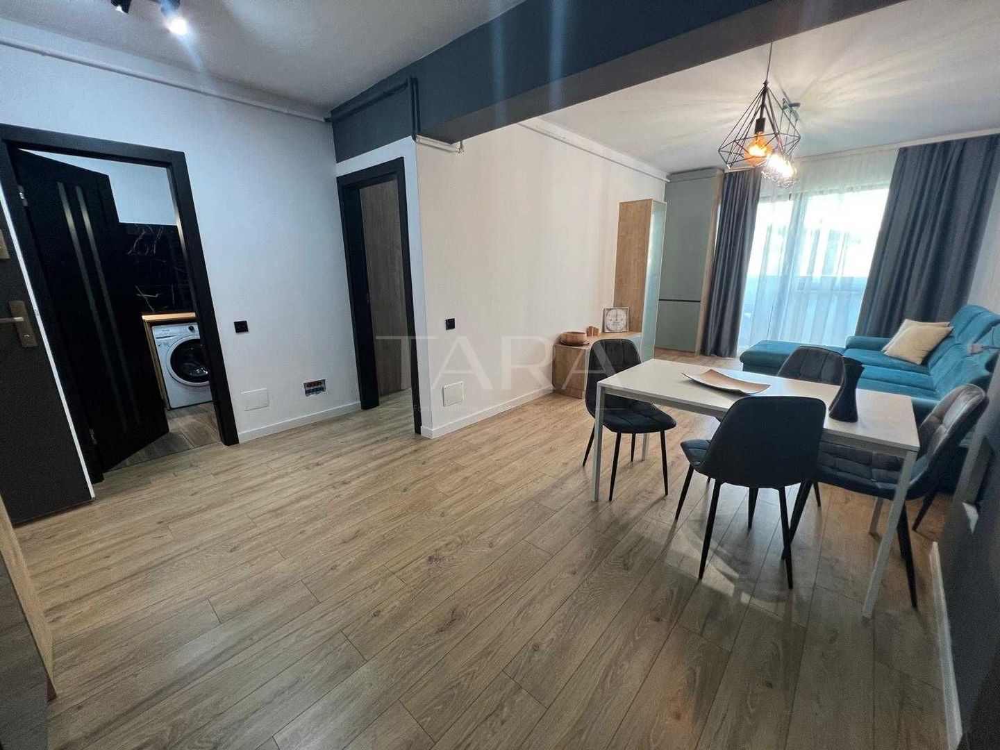 Apartament Modern cu 2 Camere în Zorilor - Poză 3
