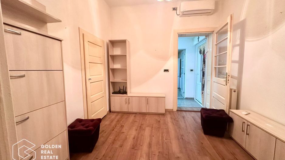 Casa centrala cu 3 camere, curte privata și gradina - Poză 10