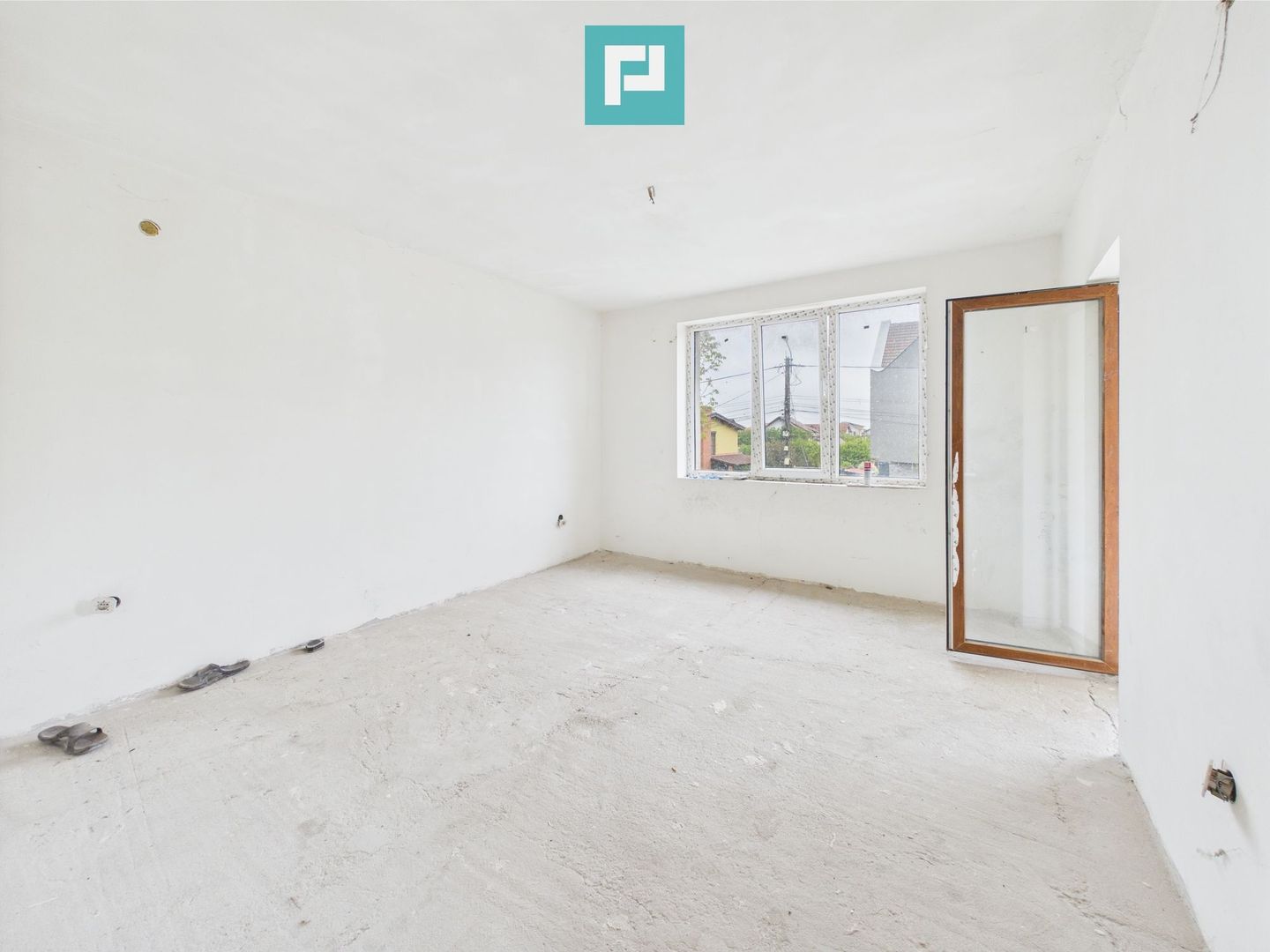 Vilă cu 8 camere în Săcălaz, Central - Poză 11