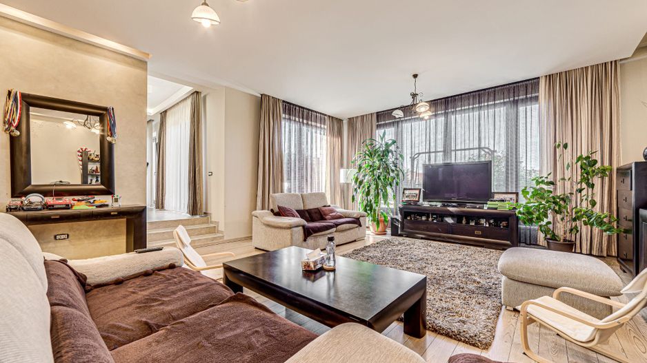 Vila de lux în Gai - Poză 3