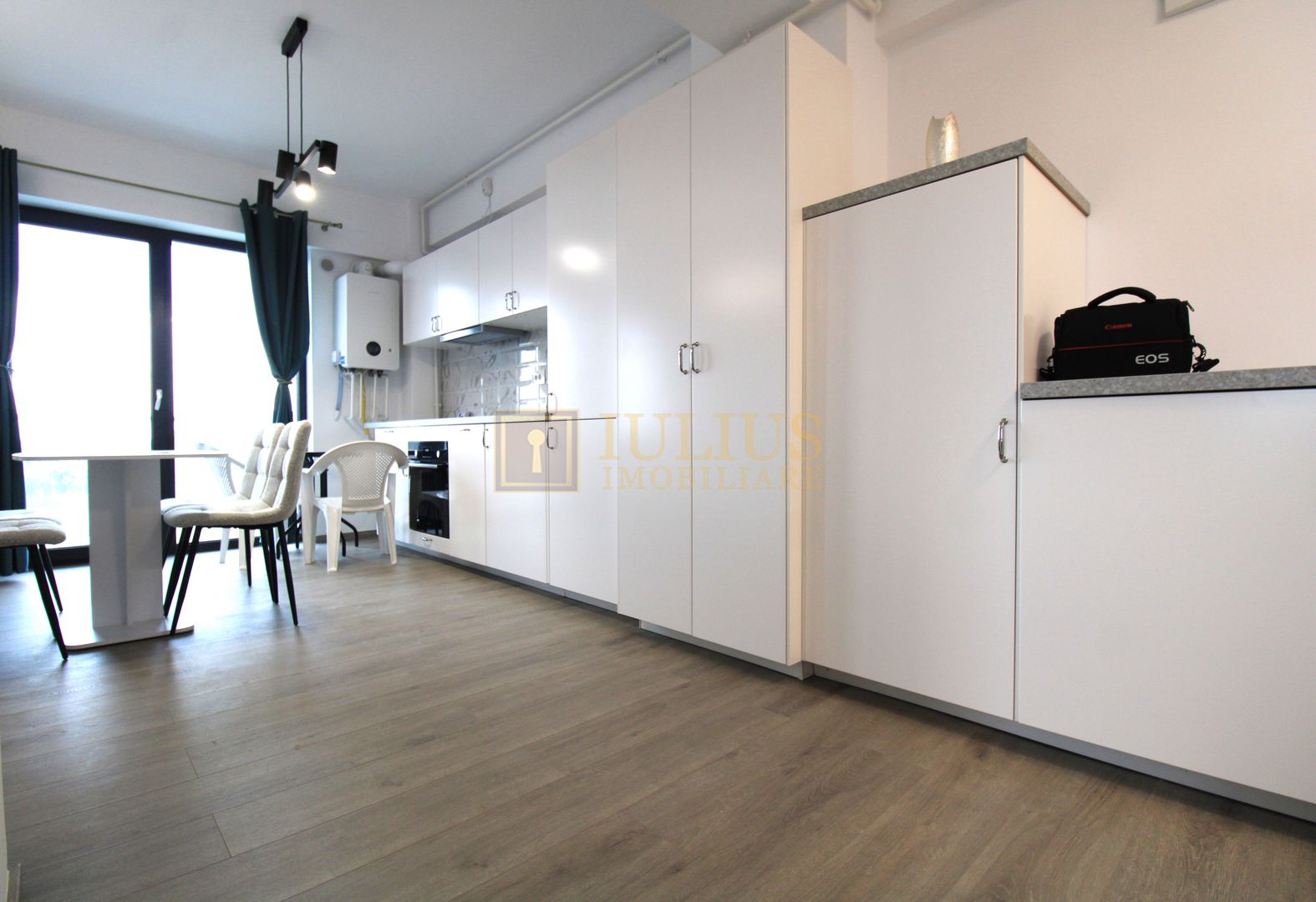 bloc nou, parcare, prima închiriere -Aradului - Poză 13