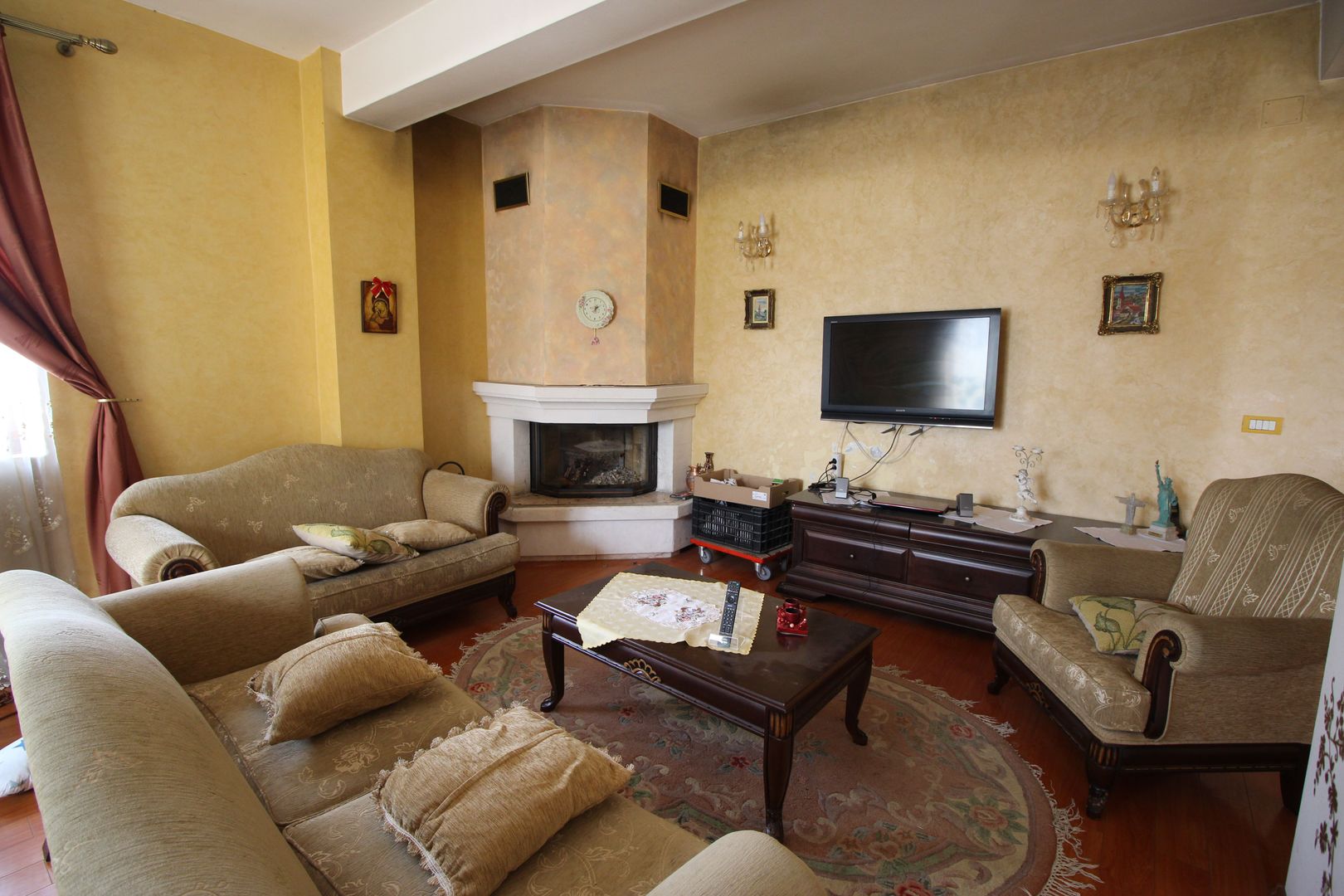 Imobil pretabil PENSIUNE- 518 Euro /mp - Poză 1