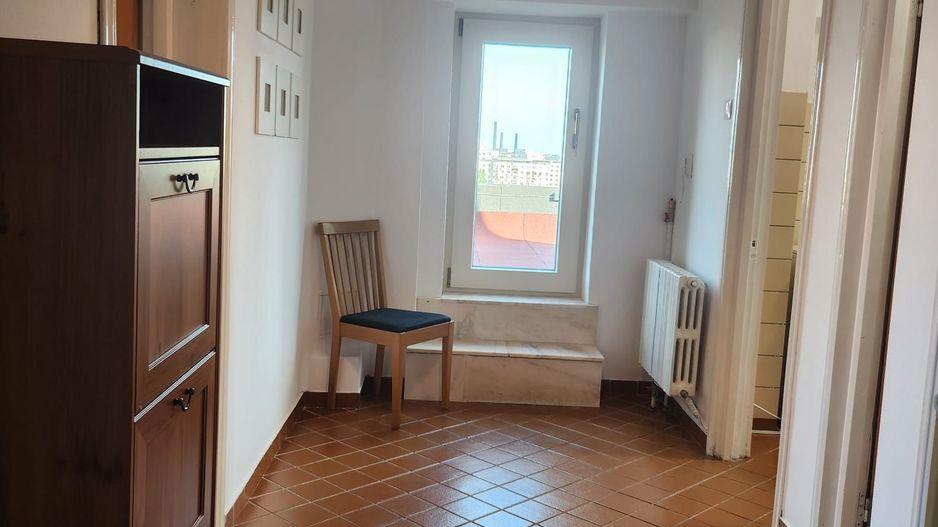 De Inchiriat Garsoniera Bd. Decebal  cu TERASA langa Rond Alba Iulia - Poză 1