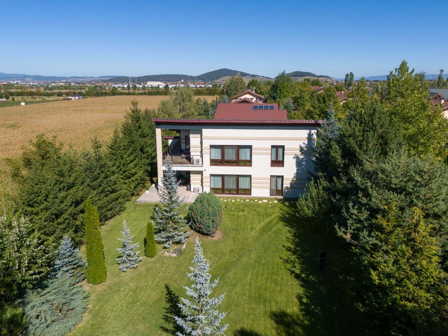 Casă deosebită de vânzare în Sânpetru | Teren 1400 mp - Poză 38