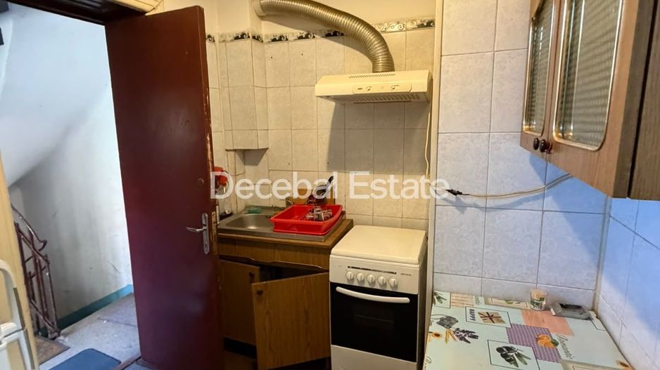 Garsonieră Zona Centrală - Popa Nan Acces la curte și centrală proprie - Poză 7