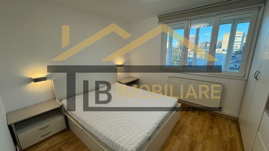 Apartament cu 3 camere, 65 mp, decomandat, zona Semicentral - Poză 3
