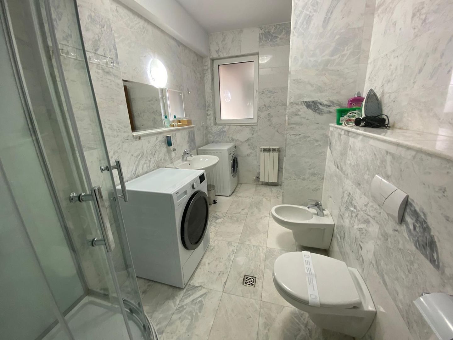 Apartament -220mp + terasa 200mp sector 4 Pasaj Marasesti an bloc 2000 - Poză 13