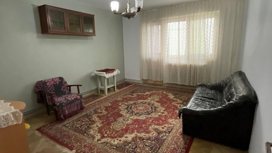 Apartament cu 2 camere de vânzare Cetate - Poză 1