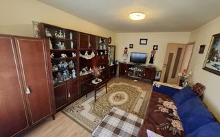 Aradului, 2 camere decomandate, et 3, centrala proprie - Poză 13