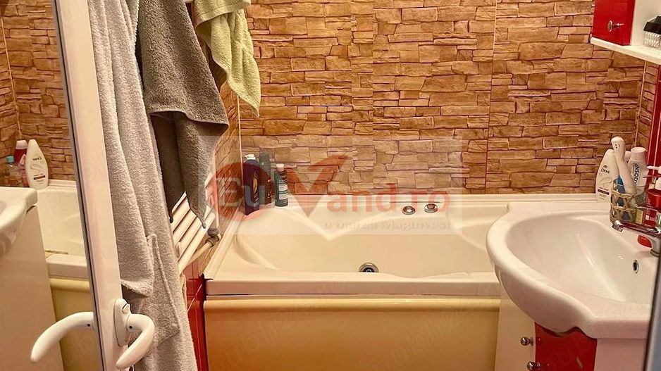 De inchiriat apartament 2 camere,Micro 21, etaj 2, 400 euro - Poză 6